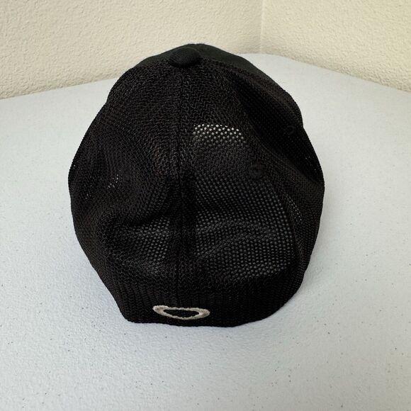 Oakley Hat Mens S/M Black Flex Fit Gray Logo Cap Stretch Golf Tech Active - Picture 3 of 6